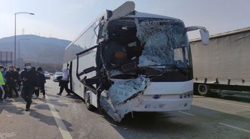 Bolu’ya Gelmekte Olan Otobüs Kaza Yaptı; Yaralılar Var