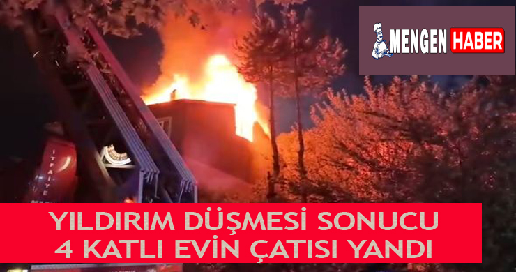 4 Katlı Eve Yıldırım Düştü Çatı Katı Yandı